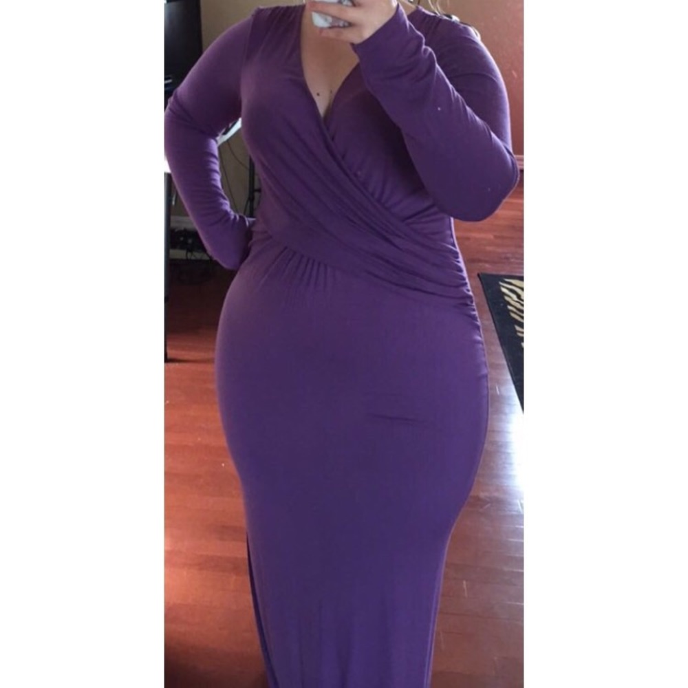 Stunning Venus Purple Low-Cut Maxi Dress